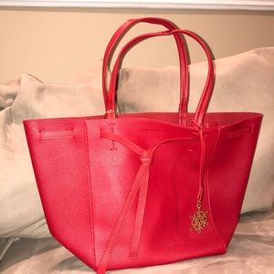 BNWT Elizabeth Arden Red Leather Tote